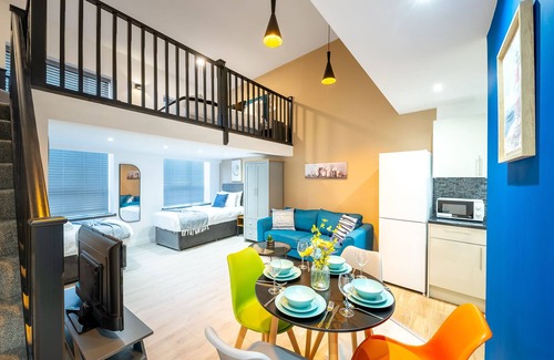 Portsmouth Apartamento | Triple-De Lujo-Baño con ducha-2nd floor