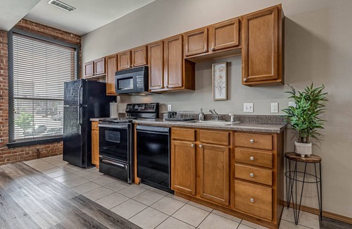 Bartlesville Apartamento | Deluxe Studio in Historic Downtown Building!
