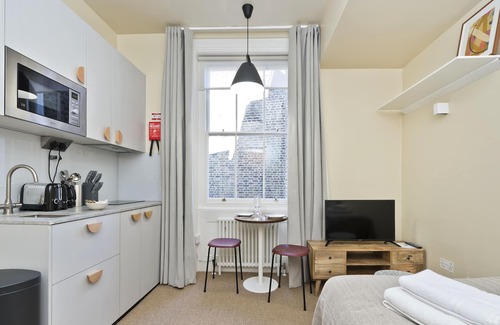 Camden Town with Primrose Hill Apartamento | Deluxe Studio in Historic Primrose Hill Terrace