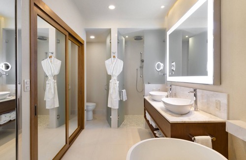 Cabo San Lucas Complejo | Estudio Deluxe ✩ 549 ft² ✩ Impresionante puesta de sol ✩ Terraza privada
