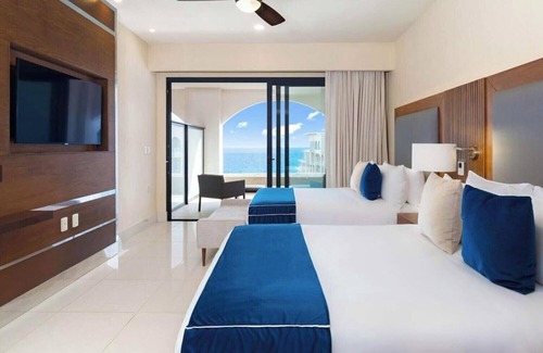 El Rosarito Complejo | Deluxe Studio @ 5 star resort on one of the most exclusive beaches in Los Cabos.