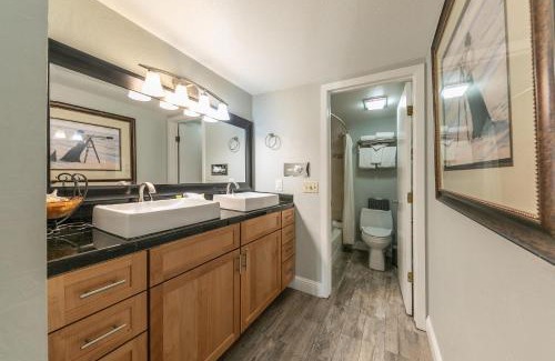 Truckee Casa | Deluxe Studio Partial Lake View #125 at Donner Lake Village