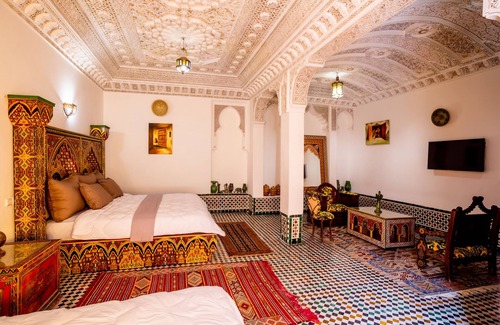 R'habet Zbib Apartamento | Deluxe Suite with King Size Bed