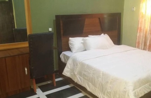 Alimosho Hotel | Demeg Hotel And Suites