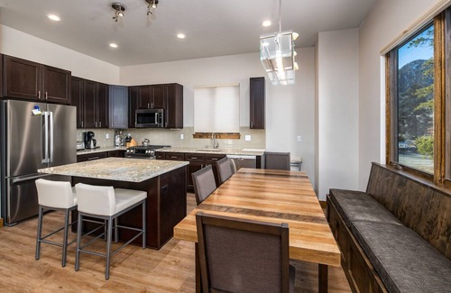 Frisco Casa | Deming Crossing Modern Downtown Frisco Duplex