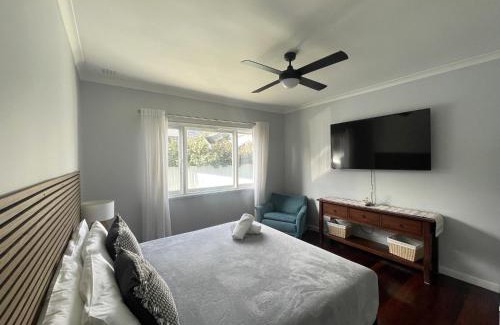 Esperance Casa | Dempster House