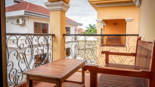 Taphul Village Area Hotel | DEN HOTEL TOTONOU SIEM REAP