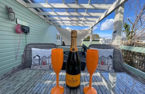 Grimsby Chalet De Esquí | Den of Joy Humberston Fitties sleeps 6,hot tub,log burner