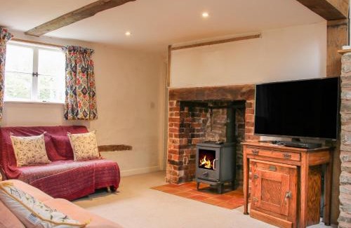 Aymestrey Casa | Denbigh Hall