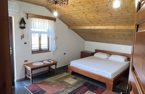 Gjirokaster Casa | Denis Guest House