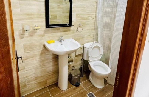 Gjirokaster Casa | Denis - Private Rooms Guesthouse Gjirokastra