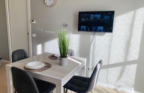 Somma Lombardo Apartamento | Deny & Carol's house - app. 33