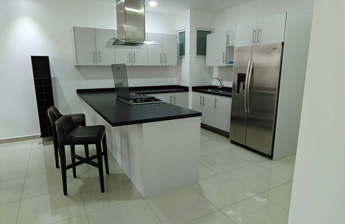 Puebla Apartamento | departamento lujo a 5 min volkswagen y finsa, cancha padel pista trote