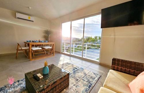 Área del bulevar Barra Vieja Apartamento | Depa Coral con Club de Playa Exclusivo Playa Bonfil Diamante