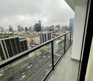 Santa Catalina Apartamento | Depa en Av Javier Prado frente a San isi