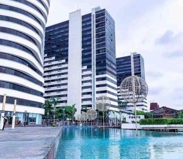 Puerto Santa Ana Apartamento | Depa en piso alto! Vista al rio y parqueo