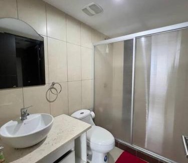 Puerto Santa Ana Apartamento | Depa en piso alto! Vista al rio y parqueo