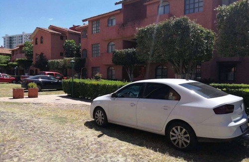 Zona 2 Extendida Apartamento | Departamento ubicación, cómodo, estacionamiento