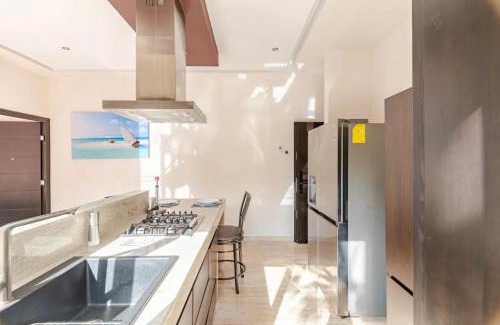Akumal Apartamento | Departamento 2, Tulum Country Home, con Muelle de Pesca, Club de Playa, Alberca, Cenote y Campo de Golf, Contrata Day Pass Bahia Principe