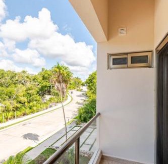 Akumal Apartamento | Departamento 5, Tulum Country Home, con Muelle de Pesca, Club de Playa, Alberca, Cenote y Campo de Golf, Contrata Day Pass Bahia Principe
