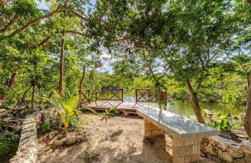 Akumal Apartamento | Departamento 6, Tulum Country Home, con Muelle de Pesca, Club de Playa, Alberca, Cenote y Campo de Golf, Contrata Day Pass Bahia Principe
