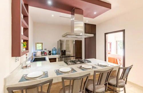 Akumal Apartamento | Departamento 6, Tulum Country Home, con Muelle de Pesca, Club de Playa, Alberca, Cenote y Campo de Golf, Contrata Day Pass Bahia Principe