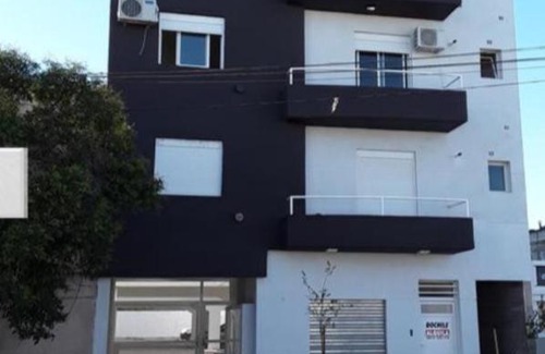 Bahía Blanca Apartamento | DEPARTAMENTO AMOBLADO CON COCHERA