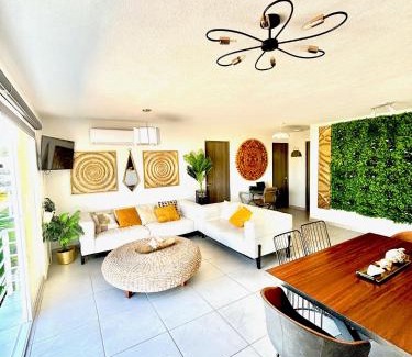 Área del bulevar Barra Vieja Apartamento | Departamento Boutique con más Amenidades que Ningún otro en la Zona