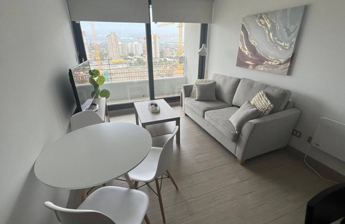 Nunoa Apartamento | Departamento completo, estacionamiento gratis, cerca de mall y supermercados