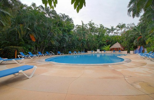 Fluvial Vallarta Apartamento | Departamento con Alberca en Condominios Marbella Puerto Vallarta