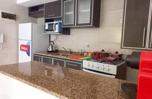 Lomas de Zamora Apartamento | Departamento de 2 amb. en Lomas Centro con terraza