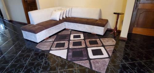 Cuenca Apartamento | Departamento en Cuenca, 3 Habitaciones y parqueo gratis