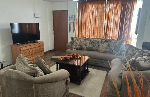 La Joya Apartamento | Departamento en fraccionamiento para 4 personas, cuenta con todo para estancias largas, seguridad y estacionamiento, zona céntrica, bancos,garitas,plazas