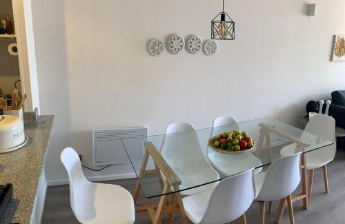 Papudo Apartamento | Departamento Familiar con Terraza Panorámica y a Pasos de la Playa en Punta Puyai