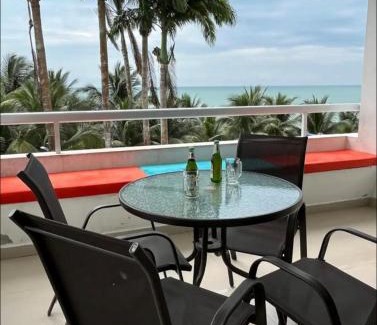Tonsupa Apartamento | Departamento frente al mar Playa azul Tonsupa
