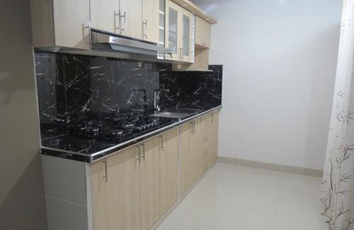 Jauja Apartamento | DEPARTAMENTO-Hospedaje EL RINCONCITO II 100m2, 3hab, 4baños, sala, comedor, cocina