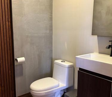 Centro Carretera Apartamento | Departamento Moderno con balcón y piscina climatizada