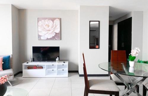 Puerto Santa Ana Apartamento | Departamento Moderno y Acogedor