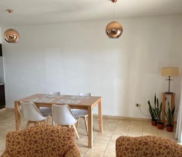 Santa Rosa Apartamento | Departamento Sara, zona centro con cochera!