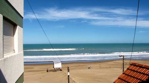 Villa Gesell Apartamento | Departamento Villa Gesell Centro Sobre Playa y 114 Vista al Mar