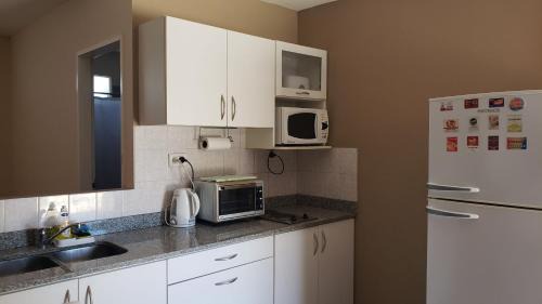 Cipolletti Apartamento | Departamentos Pórtico Sur, monoambientes con cochera
