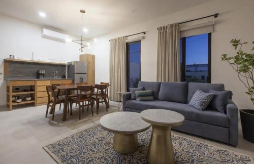 Esterito Apartamento | Departamentos & Villa Monarka, 1 Block from Malecon!