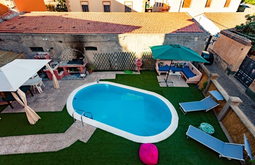 Oristano Historic Centre Casa | Dependence 2 Fronte Piscina in Centro Storico