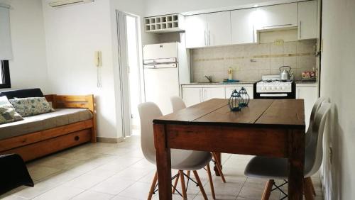 La Plata Apartamento | Depto 34 y 25, hasta 5 pasajeros, amplio y luminoso