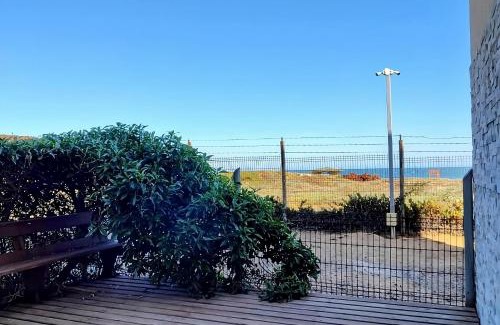 Las Cruces Apartamento | Depto-House Patio Privado Frente al Mar en Condominio Las Cruces