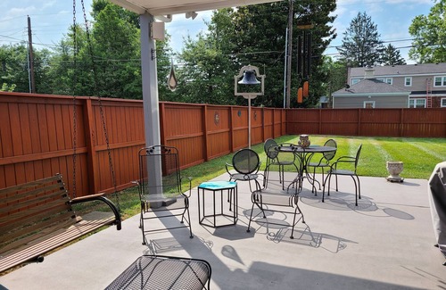 St. Matthews Casa | DERBY 151 Run for the Roses 1 Month House Rental: 11 miles from Churchill Downs