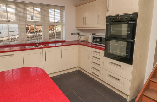 West Woodburn Casa | DERESIDE, pet friendly, character holiday cottage in West Woodburn