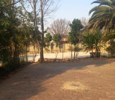 Greater Johannesburg Metropolitan Area Casa | derock view lodges