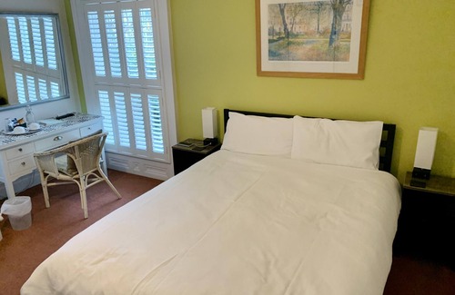 Larne Cama Y Desayuno | Derrin Guest House