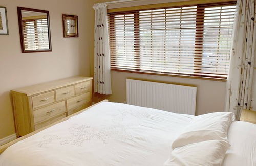 Londonderry Casa | Derry City Brookhill House self catering, Culmore Road